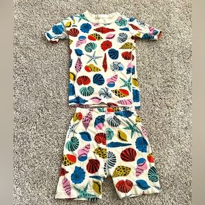 Hanna Andersson Sea shell Pajamas size 140 (10)